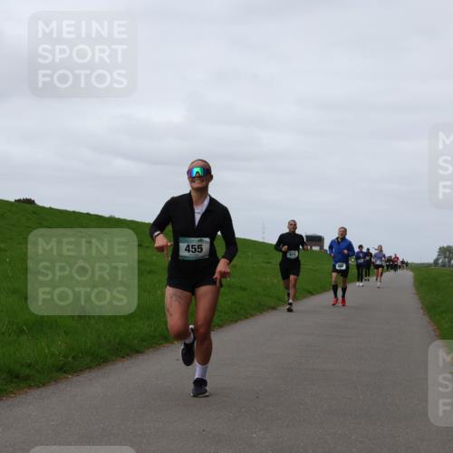 04.05.2025 - 8. Wedeler Halbmarathon Yannick Fuchs http://msf.ph/oto/7825527 04.05.2025 11:32:27 Laufen 455 meine-sportfotos.de