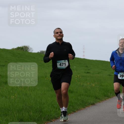 04.05.2025 - 8. Wedeler Halbmarathon Yannick Fuchs http://msf.ph/oto/7825553 04.05.2025 11:32:29 Laufen 471, 264 meine-sportfotos.de
