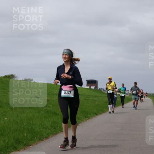 04.05.2025 - 8. Wedeler Halbmarathon Yannick Fuchs http://msf.ph/oto/7825585 04.05.2025 11:54:50 Laufen 837 meine-sportfotos.de