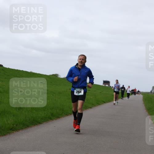 04.05.2025 - 8. Wedeler Halbmarathon Yannick Fuchs http://msf.ph/oto/7825590 04.05.2025 11:32:31 Laufen 471, 264 meine-sportfotos.de