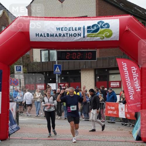 04.05.2025 - 8. Wedeler Halbmarathon Felixshl http://msf.ph/oto/7825602 04.05.2025 12:02:08 Ziel 661 meine-sportfotos.de