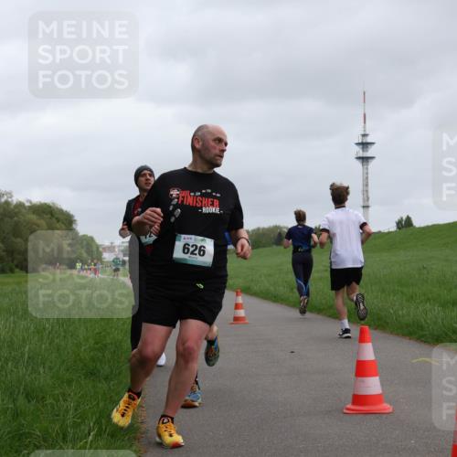 04.05.2025 - 8. Wedeler Halbmarathon Yannick Fuchs http://msf.ph/oto/7825612 04.05.2025 11:12:56 Laufen 119, 28, 626 meine-sportfotos.de