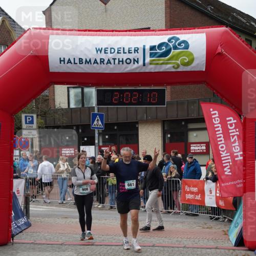 04.05.2025 - 8. Wedeler Halbmarathon Felixshl http://msf.ph/oto/7825613 04.05.2025 12:02:08 Ziel 661 meine-sportfotos.de