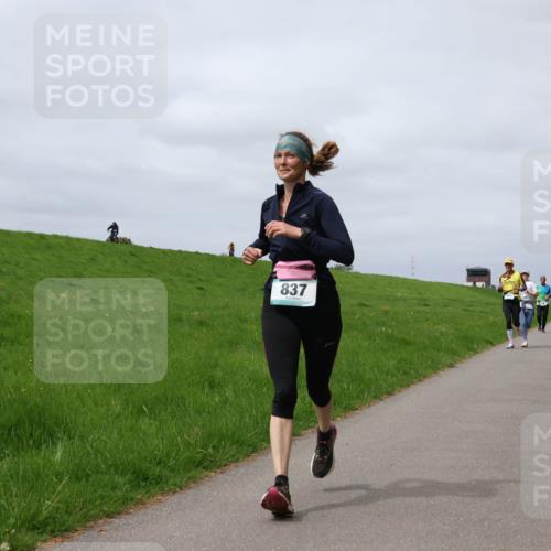 04.05.2025 - 8. Wedeler Halbmarathon Yannick Fuchs http://msf.ph/oto/7825620 04.05.2025 11:54:52 Laufen 837 meine-sportfotos.de
