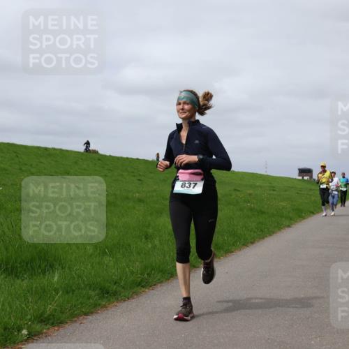 04.05.2025 - 8. Wedeler Halbmarathon Yannick Fuchs http://msf.ph/oto/7825623 04.05.2025 11:54:52 Laufen 837 meine-sportfotos.de