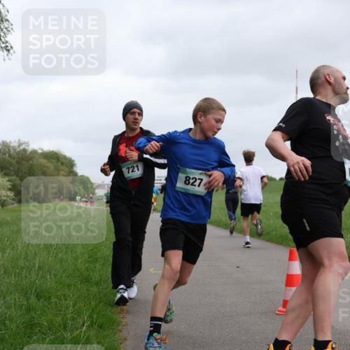 04.05.2025 - 8. Wedeler Halbmarathon Yannick Fuchs http://msf.ph/oto/7825643 04.05.2025 11:12:57 Laufen 721, 827 meine-sportfotos.de