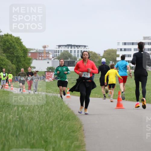 04.05.2025 - 8. Wedeler Halbmarathon Yannick Fuchs http://msf.ph/oto/7825684 04.05.2025 11:12:59 Laufen 19, 473 meine-sportfotos.de
