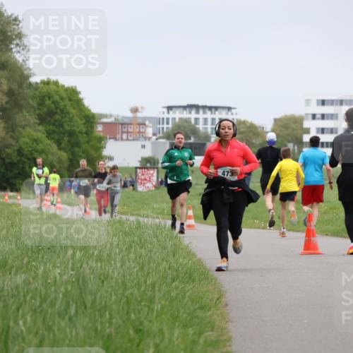 04.05.2025 - 8. Wedeler Halbmarathon Yannick Fuchs http://msf.ph/oto/7825694 04.05.2025 11:12:59 Laufen 19, 416, 473 meine-sportfotos.de
