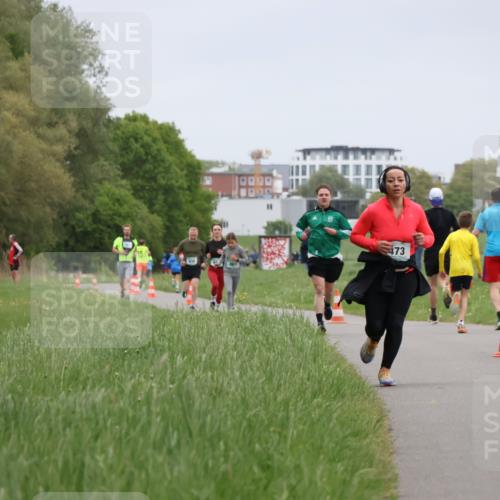 04.05.2025 - 8. Wedeler Halbmarathon Yannick Fuchs http://msf.ph/oto/7825706 04.05.2025 11:13:00 Laufen 15, 473 meine-sportfotos.de
