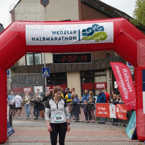 04.05.2025 - 8. Wedeler Halbmarathon Felixshl http://msf.ph/oto/7825719 04.05.2025 12:02:12 Ziel 661 meine-sportfotos.de