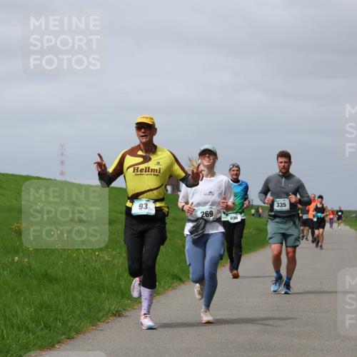 04.05.2025 - 8. Wedeler Halbmarathon Yannick Fuchs http://msf.ph/oto/7825720 04.05.2025 11:54:55 Laufen 93, 269, 896, 335 meine-sportfotos.de