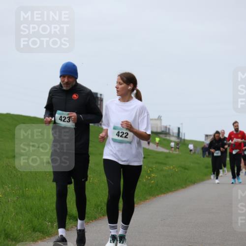 04.05.2025 - 8. Wedeler Halbmarathon Yannick Fuchs http://msf.ph/oto/7825746 04.05.2025 11:32:41 Laufen 423, 422 meine-sportfotos.de