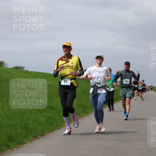 04.05.2025 - 8. Wedeler Halbmarathon Yannick Fuchs http://msf.ph/oto/7825756 04.05.2025 11:54:56 Laufen 93, 269, 896, 335 meine-sportfotos.de