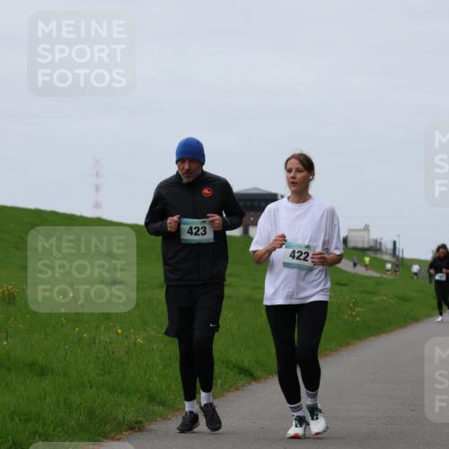 04.05.2025 - 8. Wedeler Halbmarathon Yannick Fuchs http://msf.ph/oto/7825769 04.05.2025 11:32:42 Laufen 423, 422 meine-sportfotos.de