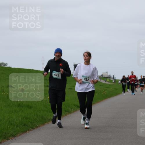 04.05.2025 - 8. Wedeler Halbmarathon Yannick Fuchs http://msf.ph/oto/7825775 04.05.2025 11:32:43 Laufen 423, 422 meine-sportfotos.de