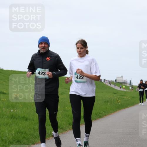 04.05.2025 - 8. Wedeler Halbmarathon Yannick Fuchs http://msf.ph/oto/7825794 04.05.2025 11:32:44 Laufen 423, 422 meine-sportfotos.de