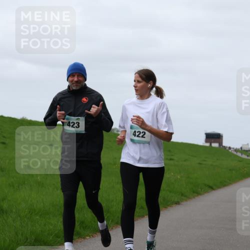 04.05.2025 - 8. Wedeler Halbmarathon Yannick Fuchs http://msf.ph/oto/7825827 04.05.2025 11:32:46 Laufen 423, 422 meine-sportfotos.de