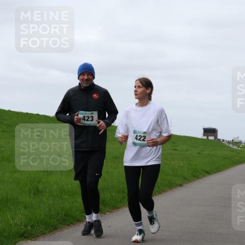 04.05.2025 - 8. Wedeler Halbmarathon Yannick Fuchs http://msf.ph/oto/7825838 04.05.2025 11:32:46 Laufen 423, 422 meine-sportfotos.de