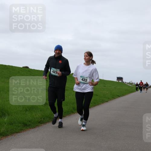 04.05.2025 - 8. Wedeler Halbmarathon Yannick Fuchs http://msf.ph/oto/7825859 04.05.2025 11:32:47 Laufen 423, 422 meine-sportfotos.de