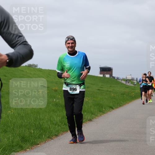 04.05.2025 - 8. Wedeler Halbmarathon Yannick Fuchs http://msf.ph/oto/7825895 04.05.2025 11:55:02 Laufen 5, 896 meine-sportfotos.de