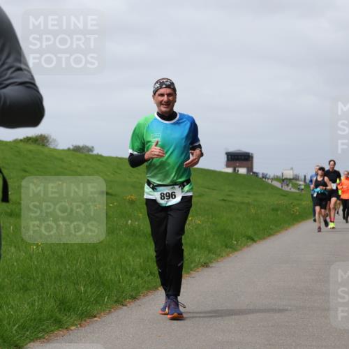 04.05.2025 - 8. Wedeler Halbmarathon Yannick Fuchs http://msf.ph/oto/7825899 04.05.2025 11:55:02 Laufen 896 meine-sportfotos.de