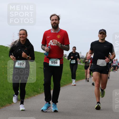 04.05.2025 - 8. Wedeler Halbmarathon Yannick Fuchs http://msf.ph/oto/7825977 04.05.2025 11:33:02 Laufen 597, 598, 1113 meine-sportfotos.de