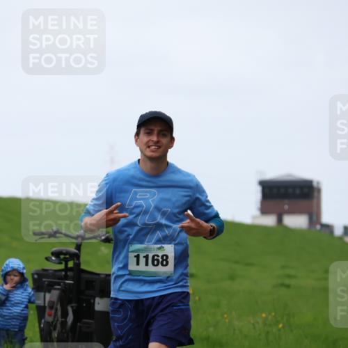 04.05.2025 - 8. Wedeler Halbmarathon Yannick Fuchs http://msf.ph/oto/7826016 04.05.2025 11:13:15 Laufen 1168 meine-sportfotos.de