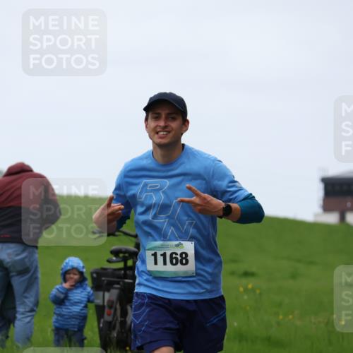 04.05.2025 - 8. Wedeler Halbmarathon Yannick Fuchs http://msf.ph/oto/7826032 04.05.2025 11:13:16 Laufen 1168 meine-sportfotos.de
