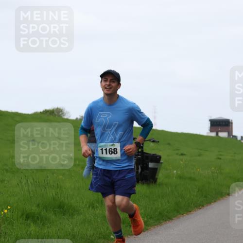 04.05.2025 - 8. Wedeler Halbmarathon Yannick Fuchs http://msf.ph/oto/7826072 04.05.2025 11:13:16 Laufen 1168 meine-sportfotos.de