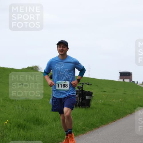 04.05.2025 - 8. Wedeler Halbmarathon Yannick Fuchs http://msf.ph/oto/7826077 04.05.2025 11:13:16 Laufen 1168 meine-sportfotos.de