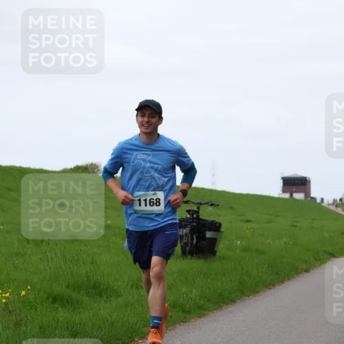 04.05.2025 - 8. Wedeler Halbmarathon Yannick Fuchs http://msf.ph/oto/7826081 04.05.2025 11:13:17 Laufen 1168 meine-sportfotos.de