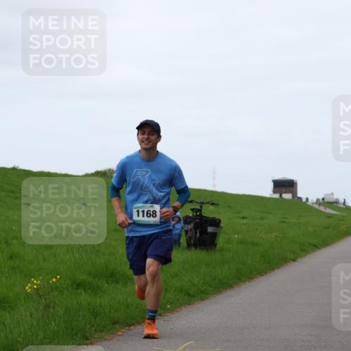 04.05.2025 - 8. Wedeler Halbmarathon Yannick Fuchs http://msf.ph/oto/7826085 04.05.2025 11:13:17 Laufen 1168 meine-sportfotos.de
