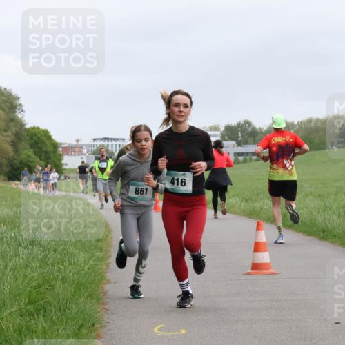 04.05.2025 - 8. Wedeler Halbmarathon Yannick Fuchs http://msf.ph/oto/7826093 04.05.2025 11:13:21 Laufen 861, 416 meine-sportfotos.de