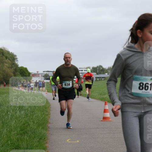 04.05.2025 - 8. Wedeler Halbmarathon Yannick Fuchs http://msf.ph/oto/7826141 04.05.2025 11:13:24 Laufen 638, 861 meine-sportfotos.de