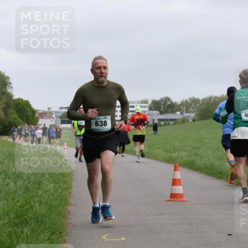 04.05.2025 - 8. Wedeler Halbmarathon Yannick Fuchs http://msf.ph/oto/7826155 04.05.2025 11:13:25 Laufen 638, 923 meine-sportfotos.de