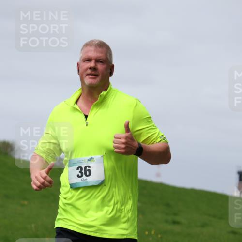 04.05.2025 - 8. Wedeler Halbmarathon Yannick Fuchs http://msf.ph/oto/7826162 04.05.2025 11:55:20 Laufen 36 meine-sportfotos.de
