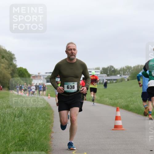 04.05.2025 - 8. Wedeler Halbmarathon Yannick Fuchs http://msf.ph/oto/7826164 04.05.2025 11:13:25 Laufen 638, 923 meine-sportfotos.de