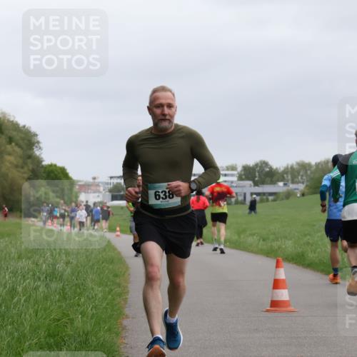 04.05.2025 - 8. Wedeler Halbmarathon Yannick Fuchs http://msf.ph/oto/7826176 04.05.2025 11:13:25 Laufen 638, 923 meine-sportfotos.de