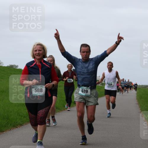 04.05.2025 - 8. Wedeler Halbmarathon Yannick Fuchs http://msf.ph/oto/7826210 04.05.2025 11:33:14 Laufen 588, 668, 639, 558 meine-sportfotos.de