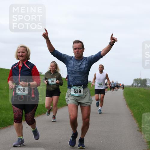 04.05.2025 - 8. Wedeler Halbmarathon Yannick Fuchs http://msf.ph/oto/7826251 04.05.2025 11:33:15 Laufen 588, 66, 639, 558 meine-sportfotos.de