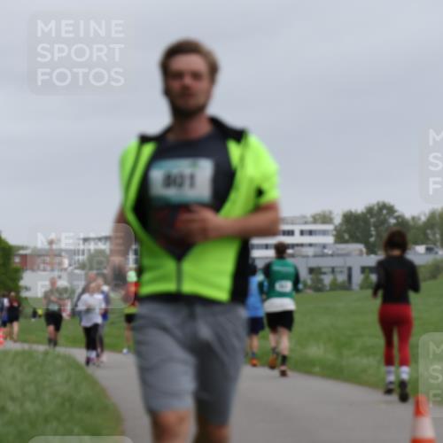 04.05.2025 - 8. Wedeler Halbmarathon Yannick Fuchs http://msf.ph/oto/7826280 04.05.2025 11:13:33 Laufen 401 meine-sportfotos.de
