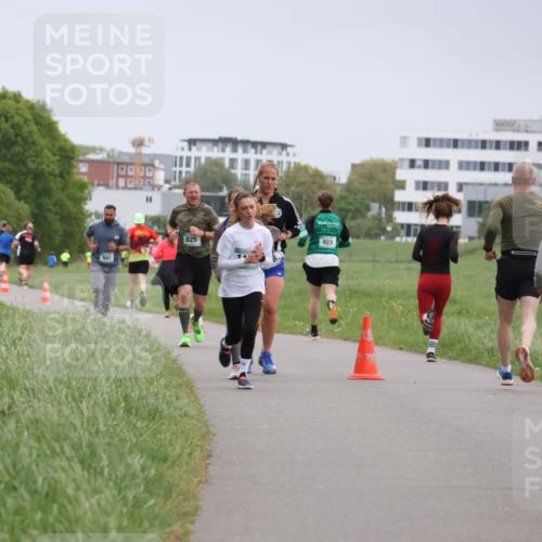 04.05.2025 - 8. Wedeler Halbmarathon Yannick Fuchs http://msf.ph/oto/7826329 04.05.2025 11:13:39 Laufen  meine-sportfotos.de