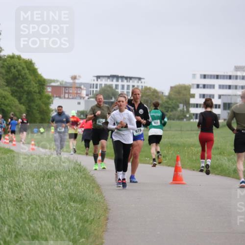 04.05.2025 - 8. Wedeler Halbmarathon Yannick Fuchs http://msf.ph/oto/7826339 04.05.2025 11:13:39 Laufen 825, 978, 923 meine-sportfotos.de