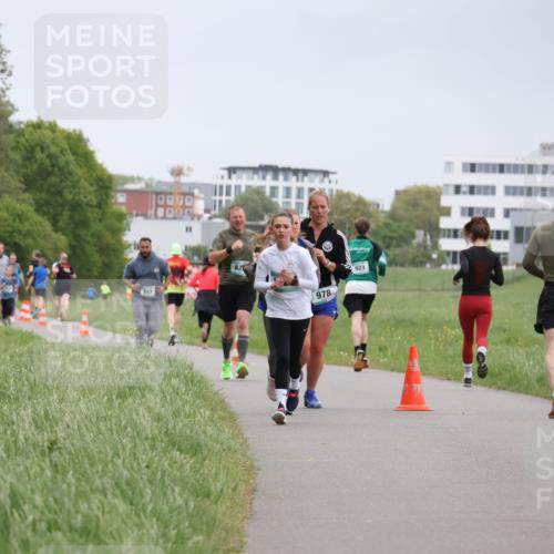 04.05.2025 - 8. Wedeler Halbmarathon Yannick Fuchs http://msf.ph/oto/7826344 04.05.2025 11:13:39 Laufen 82, 978, 923 meine-sportfotos.de