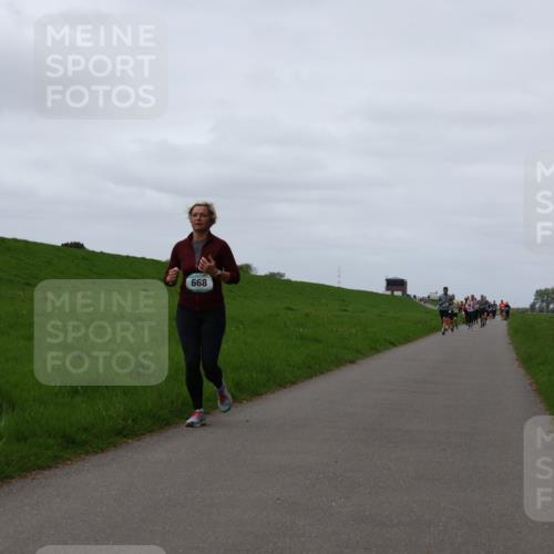 04.05.2025 - 8. Wedeler Halbmarathon Yannick Fuchs http://msf.ph/oto/7826365 04.05.2025 11:33:20 Laufen 668 meine-sportfotos.de