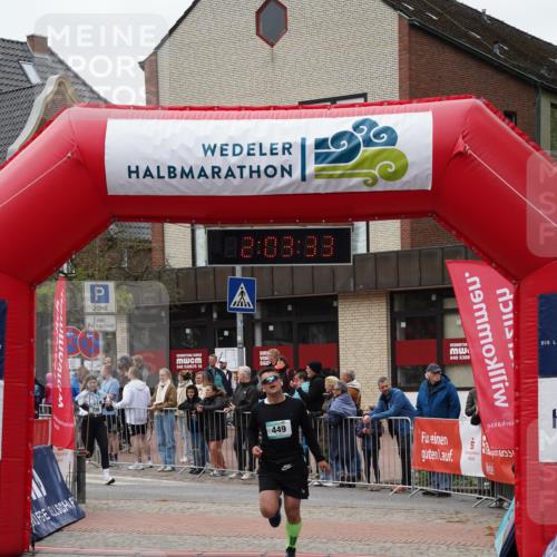 04.05.2025 - 8. Wedeler Halbmarathon Felixshl http://msf.ph/oto/7826371 04.05.2025 12:03:31 Ziel 449 meine-sportfotos.de