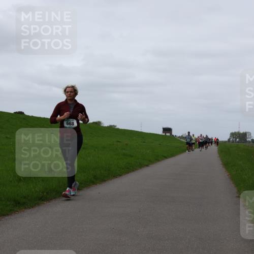 04.05.2025 - 8. Wedeler Halbmarathon Yannick Fuchs http://msf.ph/oto/7826377 04.05.2025 11:33:20 Laufen 668 meine-sportfotos.de