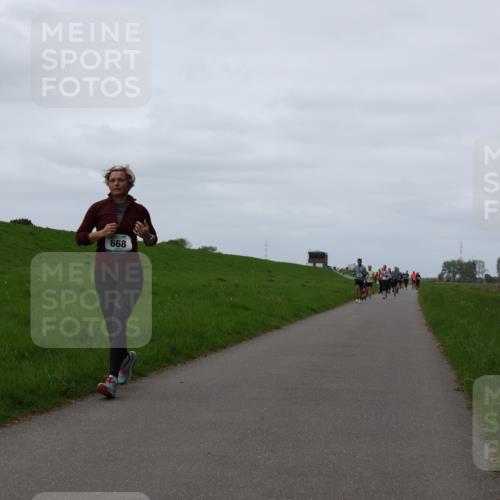 04.05.2025 - 8. Wedeler Halbmarathon Yannick Fuchs http://msf.ph/oto/7826379 04.05.2025 11:33:20 Laufen 668 meine-sportfotos.de