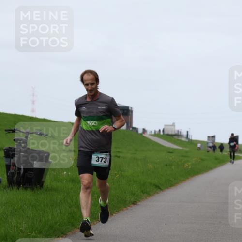04.05.2025 - 8. Wedeler Halbmarathon Yannick Fuchs http://msf.ph/oto/7826400 04.05.2025 11:13:44 Laufen 373 meine-sportfotos.de