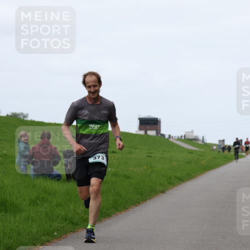 04.05.2025 - 8. Wedeler Halbmarathon Yannick Fuchs http://msf.ph/oto/7826439 04.05.2025 11:13:45 Laufen 373 meine-sportfotos.de